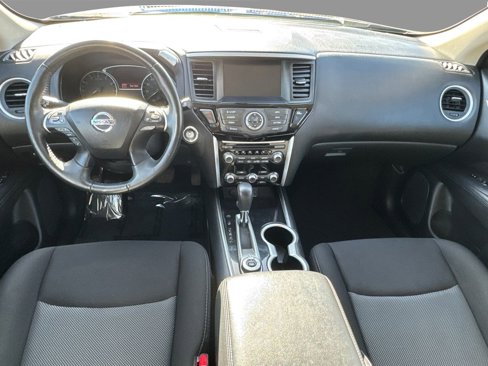 Used 2019 Nissan Pathfinder SV image 23
