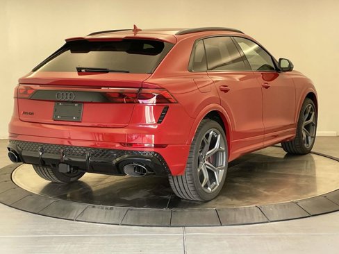 New 2025 Audi RS Q8 performance image 7