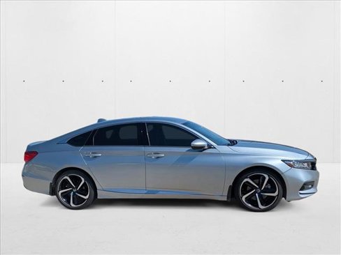 Used 2019 Honda Accord Sport image 4