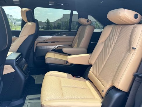 Used 2025 Cadillac Escalade IQ Sport 2 image 20