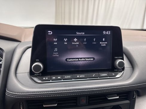 Used 2023 Nissan Rogue SV image 22
