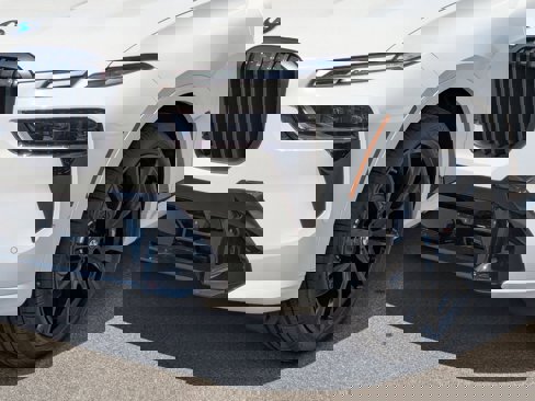 New 2026 BMW X7 xDrive40i w/ M Sport Package image 9