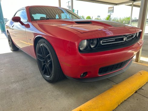 Used 2015 Dodge Challenger R/T Plus image 7