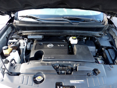 Used 2013 Nissan Pathfinder S image 25