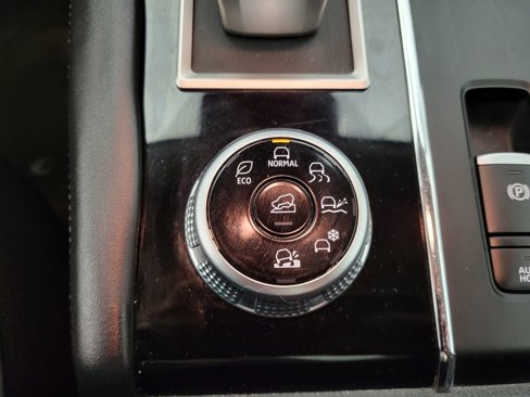 Used 2024 Mitsubishi Outlander SE image 7