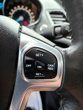 Used 2016 Ford Fiesta Titanium image 24
