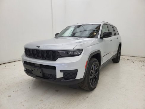 Used 2024 Jeep Grand Cherokee L Laredo image 24