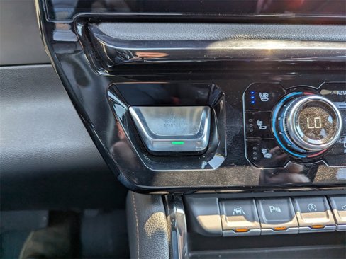 Certified 2024 GMC Sierra 1500 AT4 w/ Technology Package image 19