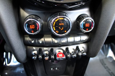 Used 2019 MINI Cooper S w/ Signature Upholstery Package image 28