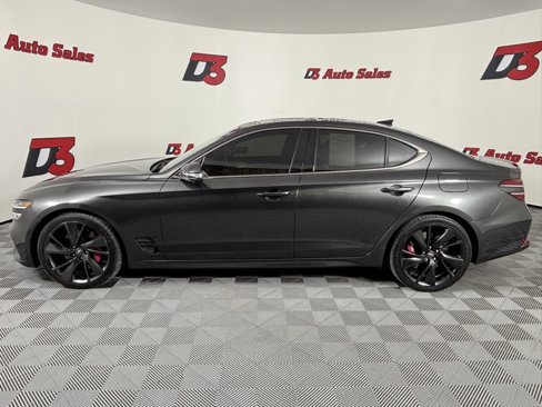Used 2022 Genesis G70 3.3T image 3