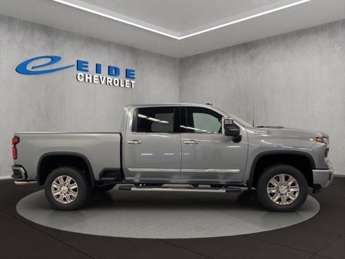 New 2026 Chevrolet Silverado 3500 High Country w/ Technology Package image 2