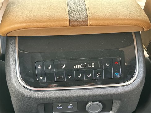 New 2025 Nissan Armada Platinum Reserve w/ Convenience Package image 31
