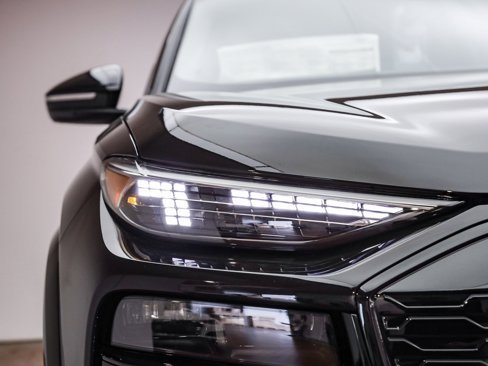 New 2025 Audi Q6 e-tron Premium Plus image 6