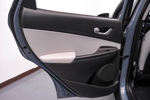 Used 2022 Hyundai Kona Limited image 38