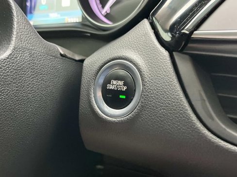 Used 2019 Buick Envision Essence image 35