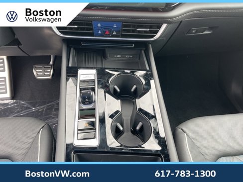 New 2025 Volkswagen Atlas Cross Sport SEL Premium R-Line image 15
