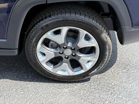 Certified 2019 Jeep Compass Limited w/ Safety & Security Group image 9