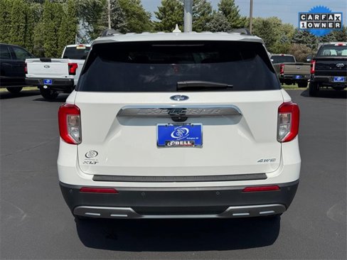 Used 2023 Ford Explorer XLT w/ Equipment Group 202A image 4