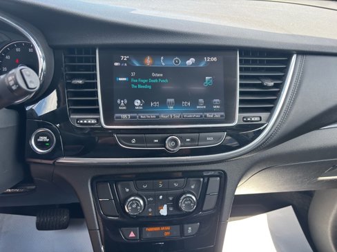 Used 2019 Buick Encore Essence image 32