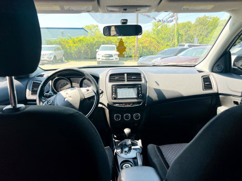 Used 2017 Mitsubishi Outlander Sport SE image 19