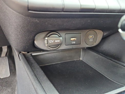 Used 2024 Hyundai Elantra SEL image 20