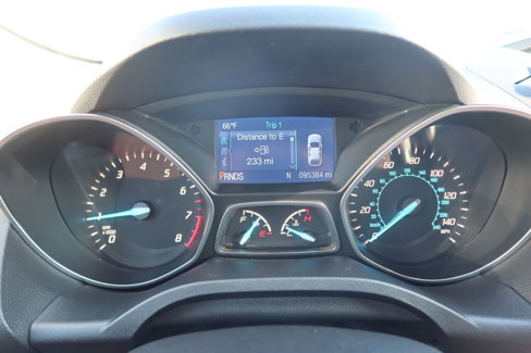 Used 2015 Ford Escape SE image 12
