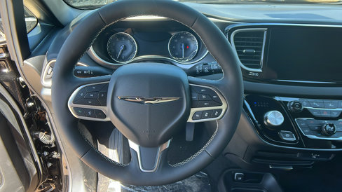 New 2026 Chrysler Voyager LX image 23