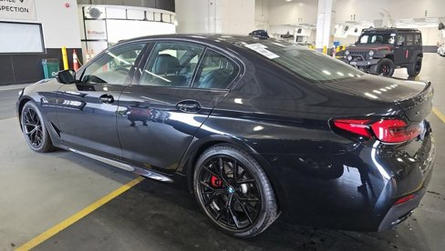 Used 2023 BMW M550i xDrive w/ Executive Package image 2
