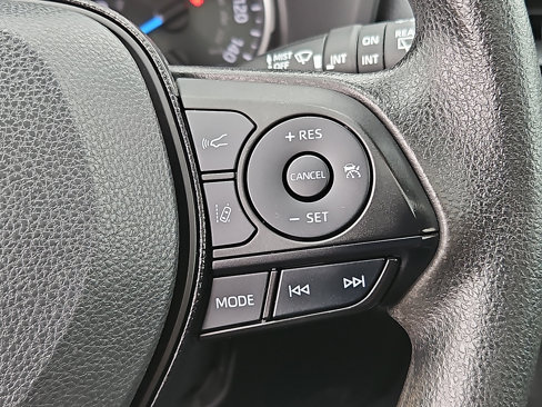 Used 2021 Toyota RAV4 XLE image 22