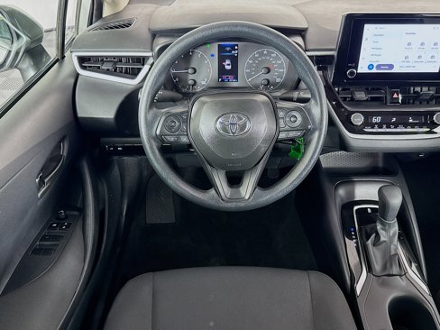 Used 2025 Toyota Corolla LE image 16