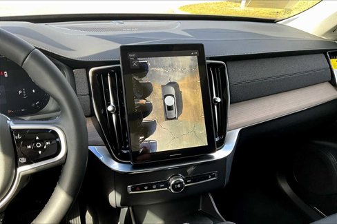 New 2026 Volvo XC90 B5 Plus image 8