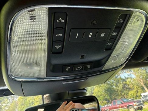Used 2019 Jeep Grand Cherokee SRT w/ Trailer Tow Group IV image 28