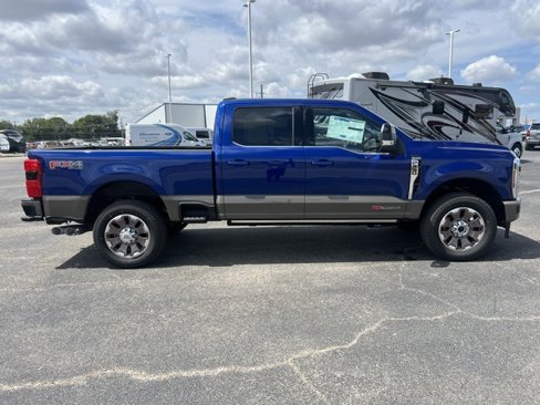New 2026 Ford F250 4x4 Crew Cab Super Duty image 5