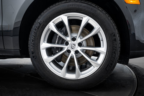 New 2026 Porsche Macan image 11