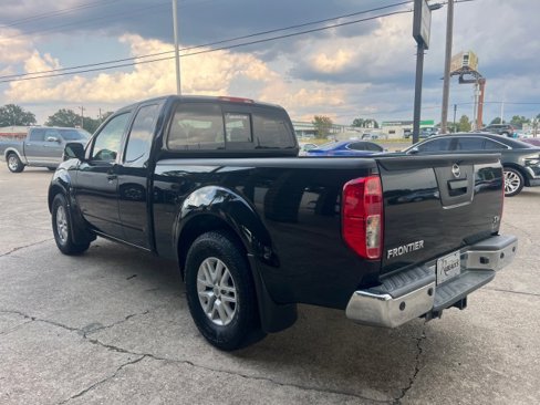 Used 2021 Nissan Frontier SV image 9
