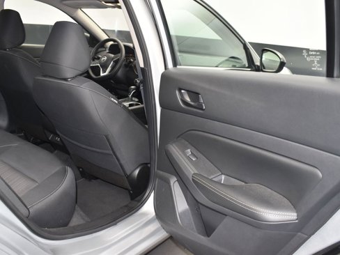 Used 2024 Nissan Altima 2.5 SV image 16