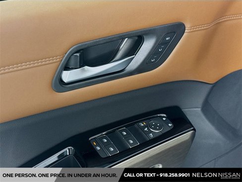 New 2025 Nissan Pathfinder Platinum image 18
