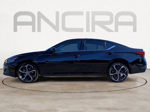New 2025 Nissan Altima 2.5 SR image 7