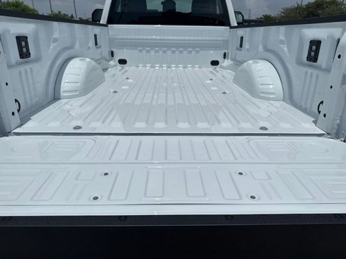 New 2025 Ford F350 4x4 Regular Cab Super Duty image 19