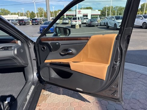 New 2025 Lexus ES 350 Luxury w/ Accessory Package (Z2) image 21