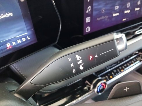 New 2026 Chevrolet Equinox LT w/ Convenience Package II image 20