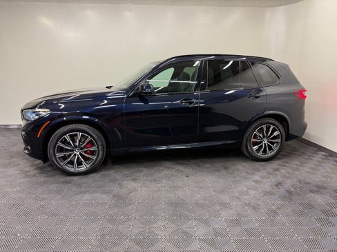 Used 2022 BMW X5 xDrive40i w/ M Sport Package image 3