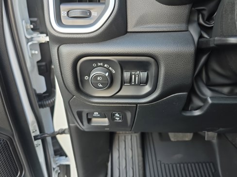 New 2025 RAM 1500 Big Horn image 32