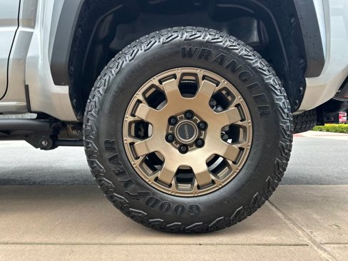 Certified 2024 Toyota Tacoma Trailhunter image 27