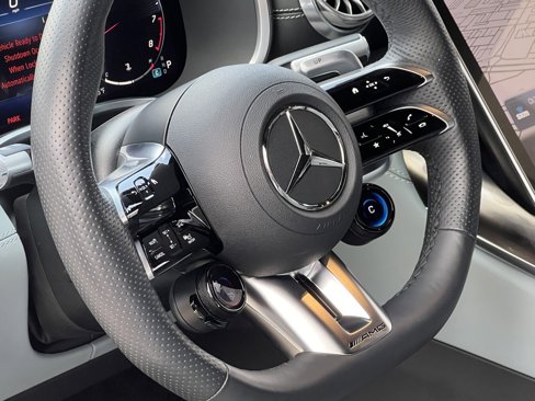 Used 2024 Mercedes-Benz AMG GT 63 image 31