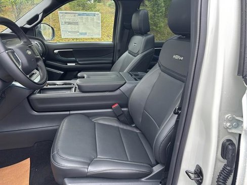 New 2025 Ford Expedition Max Platinum image 10