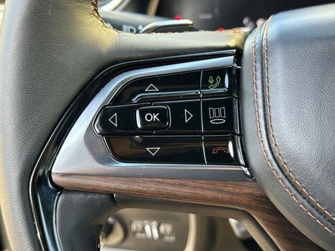 Used 2023 Jeep Grand Cherokee Summit w/ Advanced Protech Group IV image 7