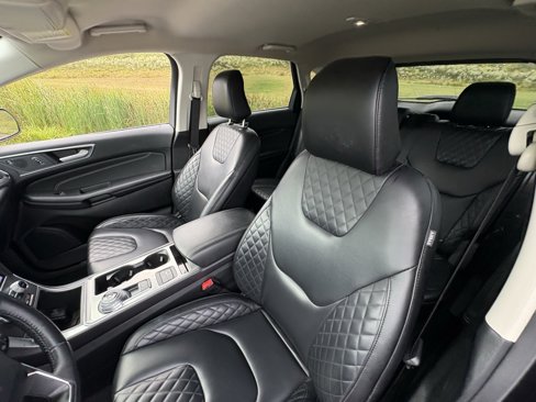 Used 2024 Ford Edge Titanium image 37