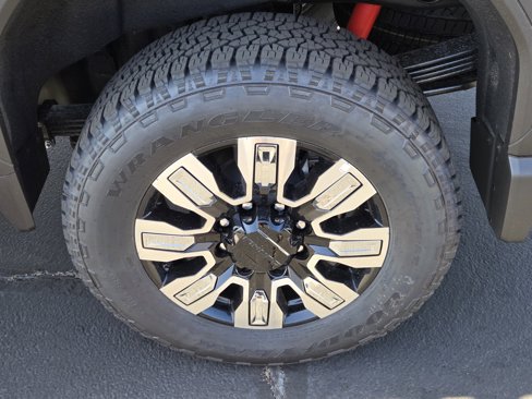 New 2025 GMC Sierra 2500 Denali w/ Denali Reserve Package image 5