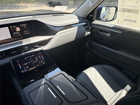 New 2026 INFINITI QX80 Luxe image 15